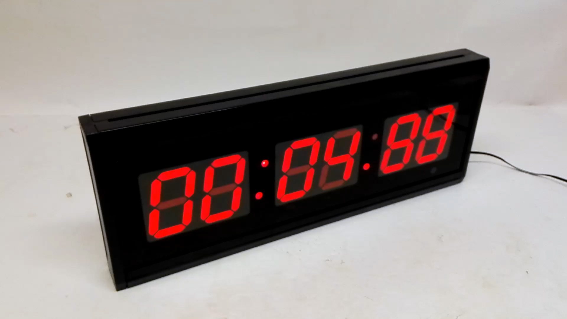 reloj cronometro fecha ascendente descendente+mando plastico led 18.5x48x5.7 (40eu.) 1u